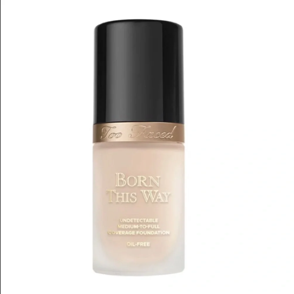 Too Faced “Born This Way” Foundation - Snow